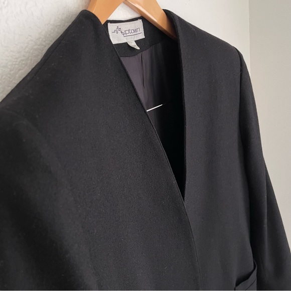 Vintage 1980’s Structured Wool Collarless V-Neck Oversized Lined Blazer - Picture 5 of 14